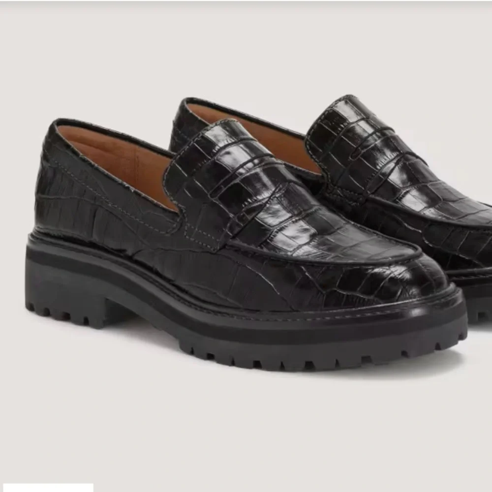 NEW Everlane Black‎ Crocodile Leather Chunky Lug Sole Loafer in Size 10